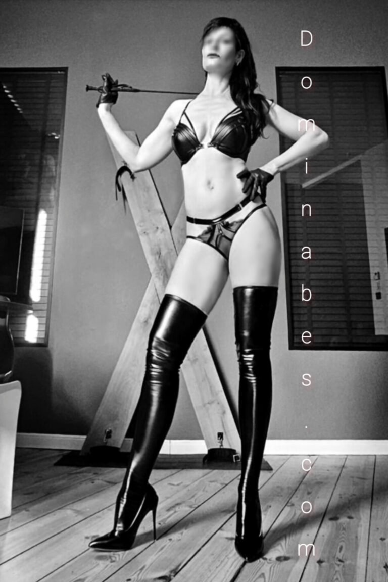 Domina Bess Domina Bess