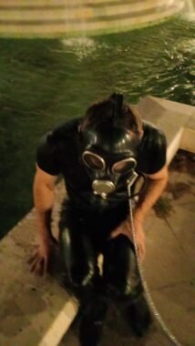 Snapchat 339051161 214x380