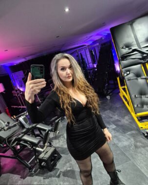 IMG 4388 304x380